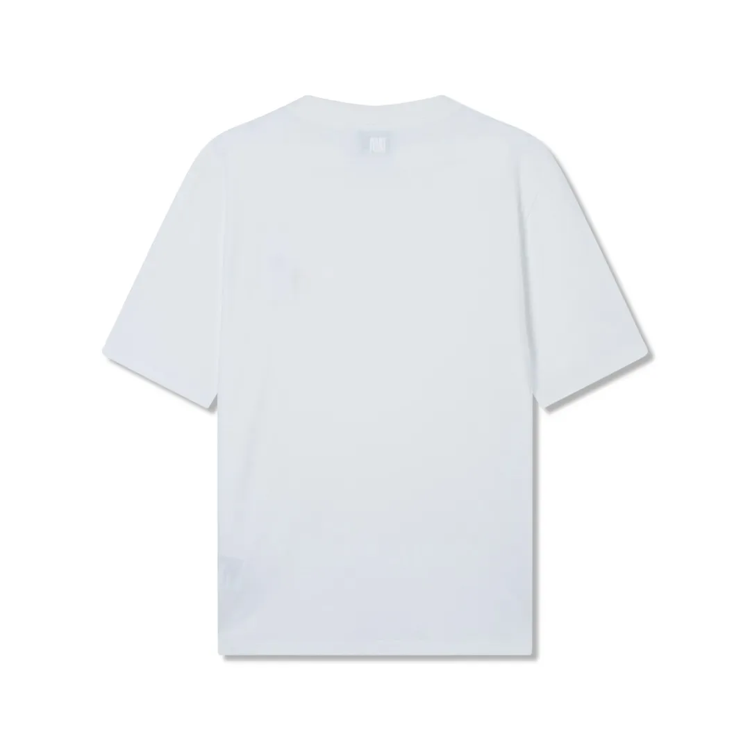 Style No.: A 008# P57 Ami 2026 Spring/Summer New Arrival T-shirt Short Sleeve The workmanship of this chapter is extremely cumbersome and complicated. It uses water-soluble polyester and water-soluble thread, first starting the pattern, dyeing, then air-drying, shaping, and then laser processing of details. The process time is long, which distinguishes it from the garbage version of the leaky bottom fabric on the market. We completely restore the correct version of the official website 1:1, with high-weight fabrics, synchronized detail routing, and restored official website letter embroidery, which is the only correct version on the entire network. Color: Apricot Black Navy Blue White Sizes: S-XL